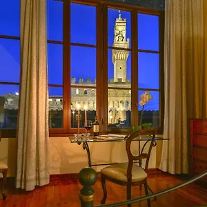 Palazzo Uguccioni Apartamento